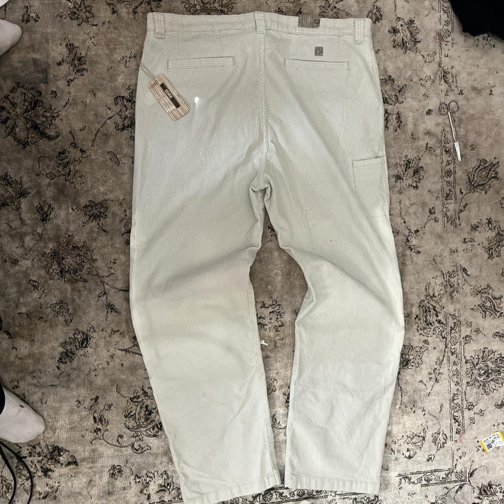 Quiksilver Men's Corduroy Jeans in Light Gray